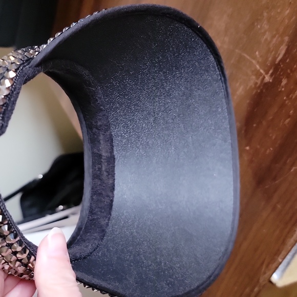 Visor hat Crystal Embellished Visor Hat - Picture 5 of 9